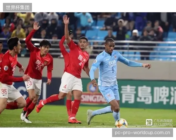 西蒙尼高压逼抢数据冠绝欧洲，但后防线失误频频导致球队止步八强。